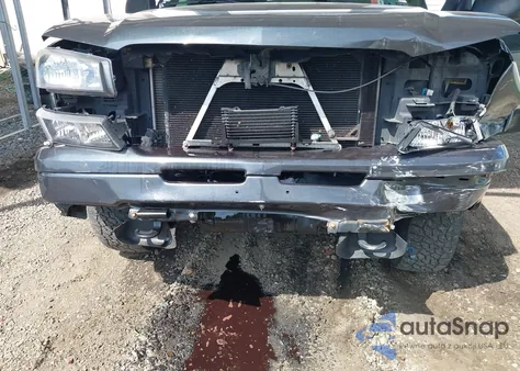 2005 Chevrolet Silverado 1500 Z71 из США, поврежденный, VIN 1GCEK19Z75Z167031